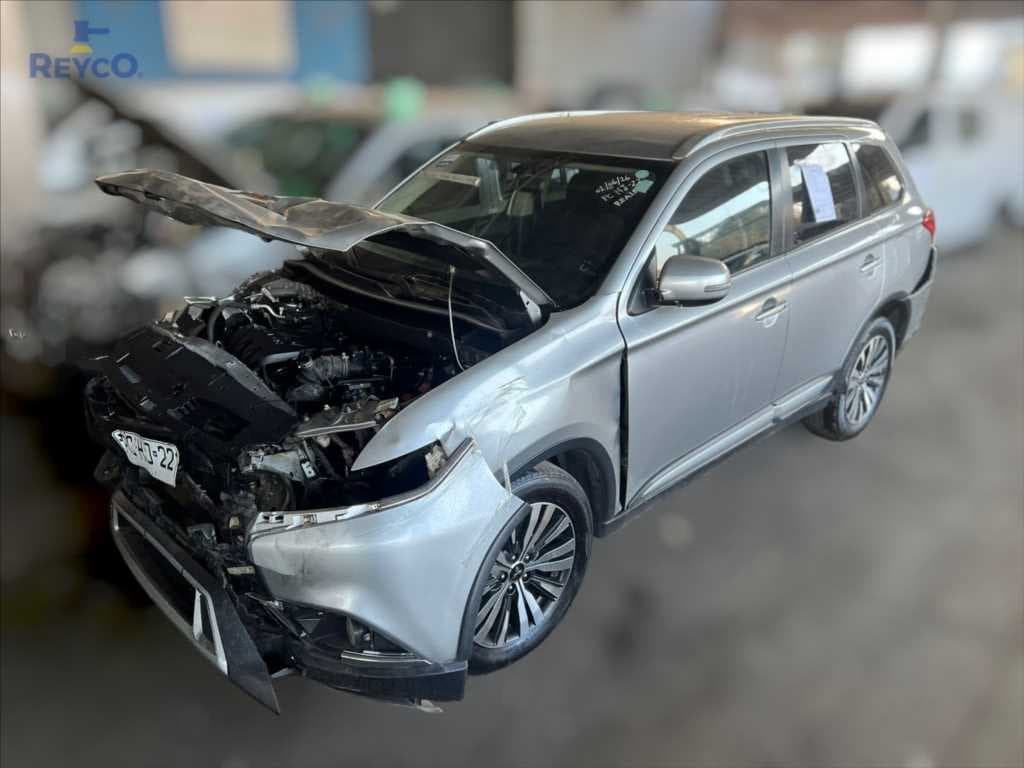 Mitsubishi OUTLANDER GLX 4X4 2.4 AUT 2020, patente PCHJ228