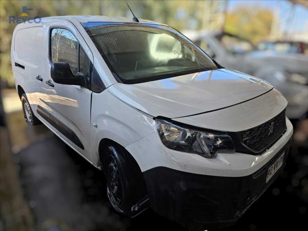 Peugeot PARTNER HDI 92 L2 1.6 2021, patente PZVV701