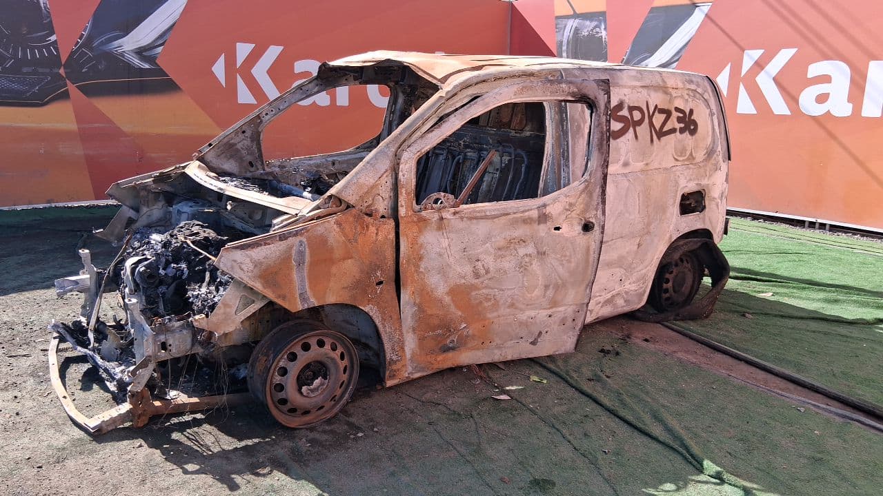 Peugeot Partner 2023, patente SPKZ36