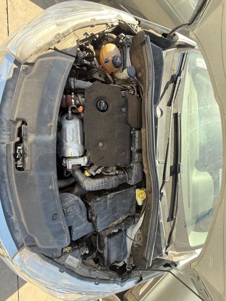 Peugeot 208 BLUE HDI 100 1.5